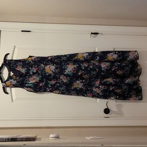 Flowy maxi dress with lining